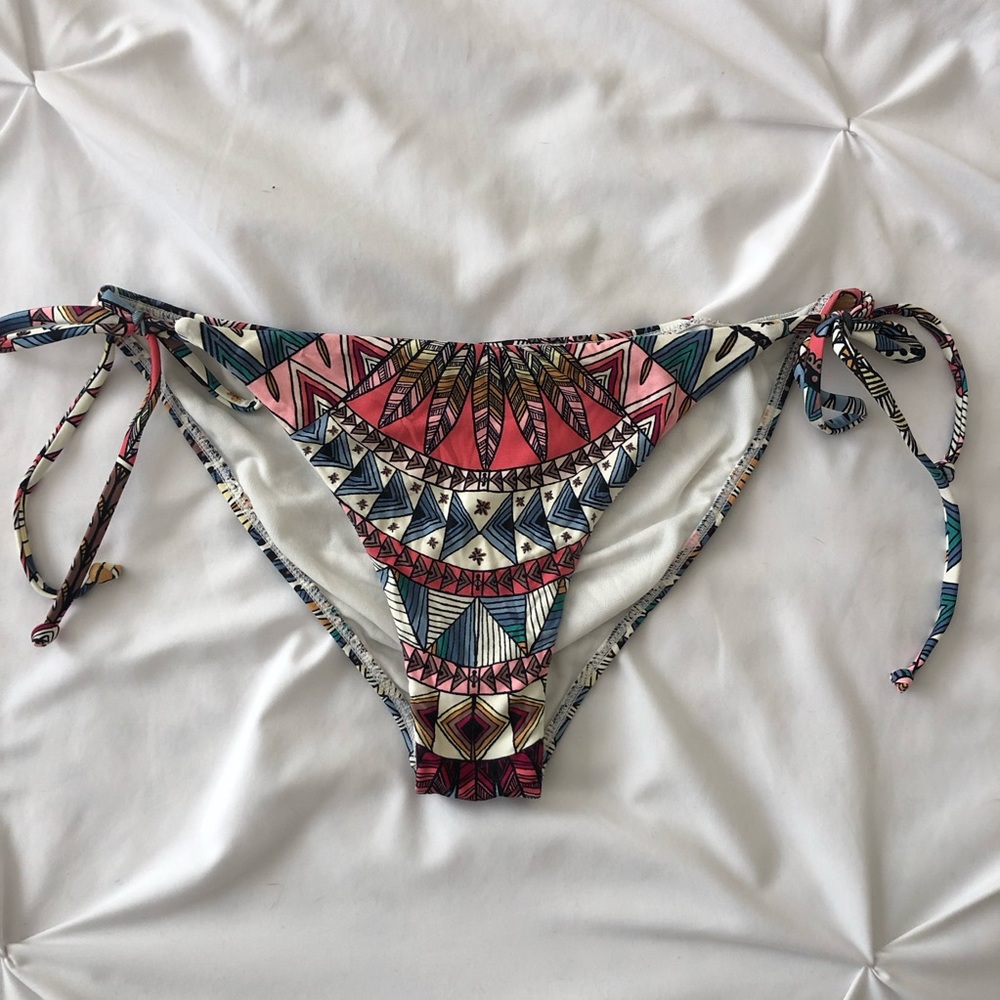 Billabong bikini bottoms